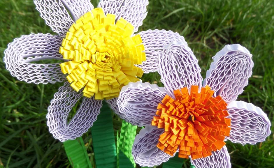 botsen Sceptisch Minst Bloemen knutselen van ribbelkarton | Knutsel ideeën voor kinderen